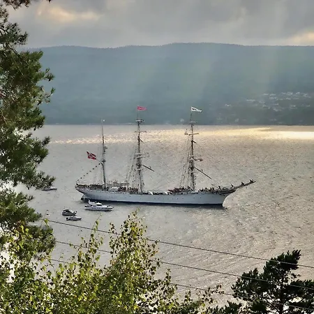 펜션 Charming Summer By The Oslofjord *